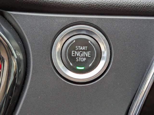 Used 2021 Chevrolet Blazer RS w/ Enhanced Convenience Package FWD image 32