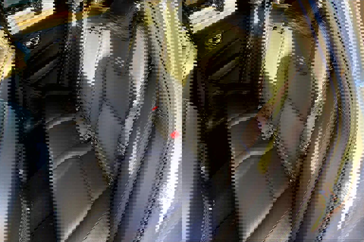 Used 2024 Volvo XC60 B5 Plus image 21