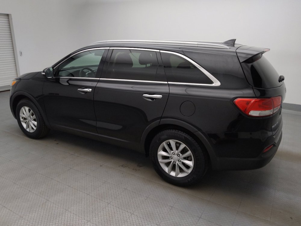 Used 2016 Kia Sorento FWD image 3