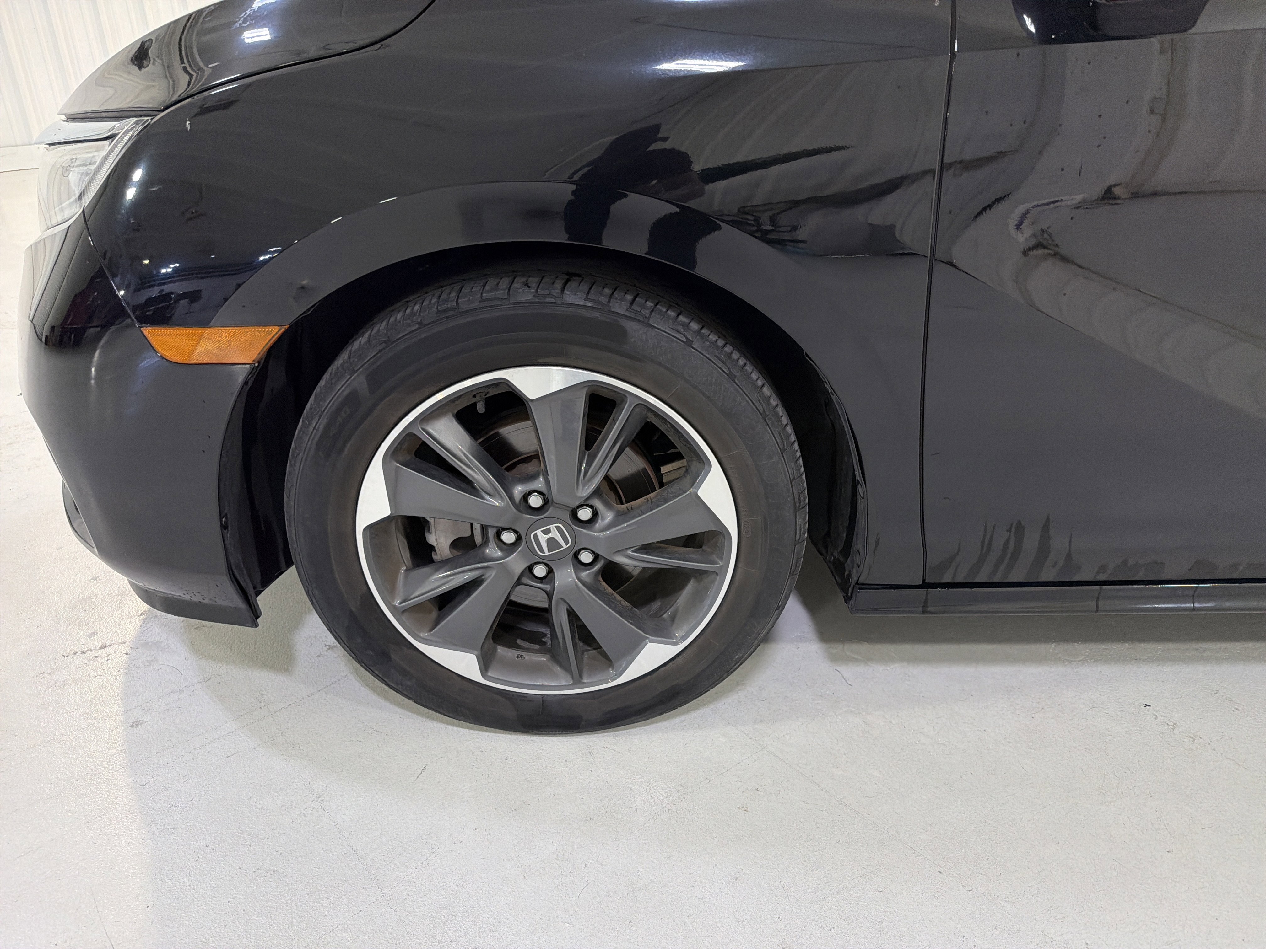 Used 2023 Honda Odyssey Elite image 9