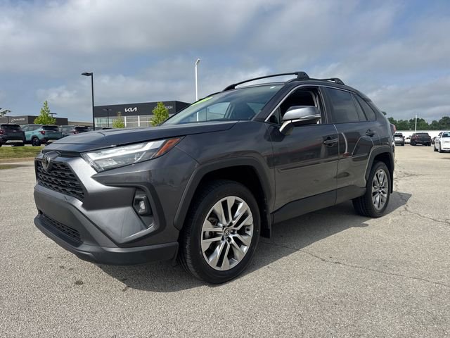 Used 2023 Toyota RAV4 XLE Premium AWD/4WD image 2