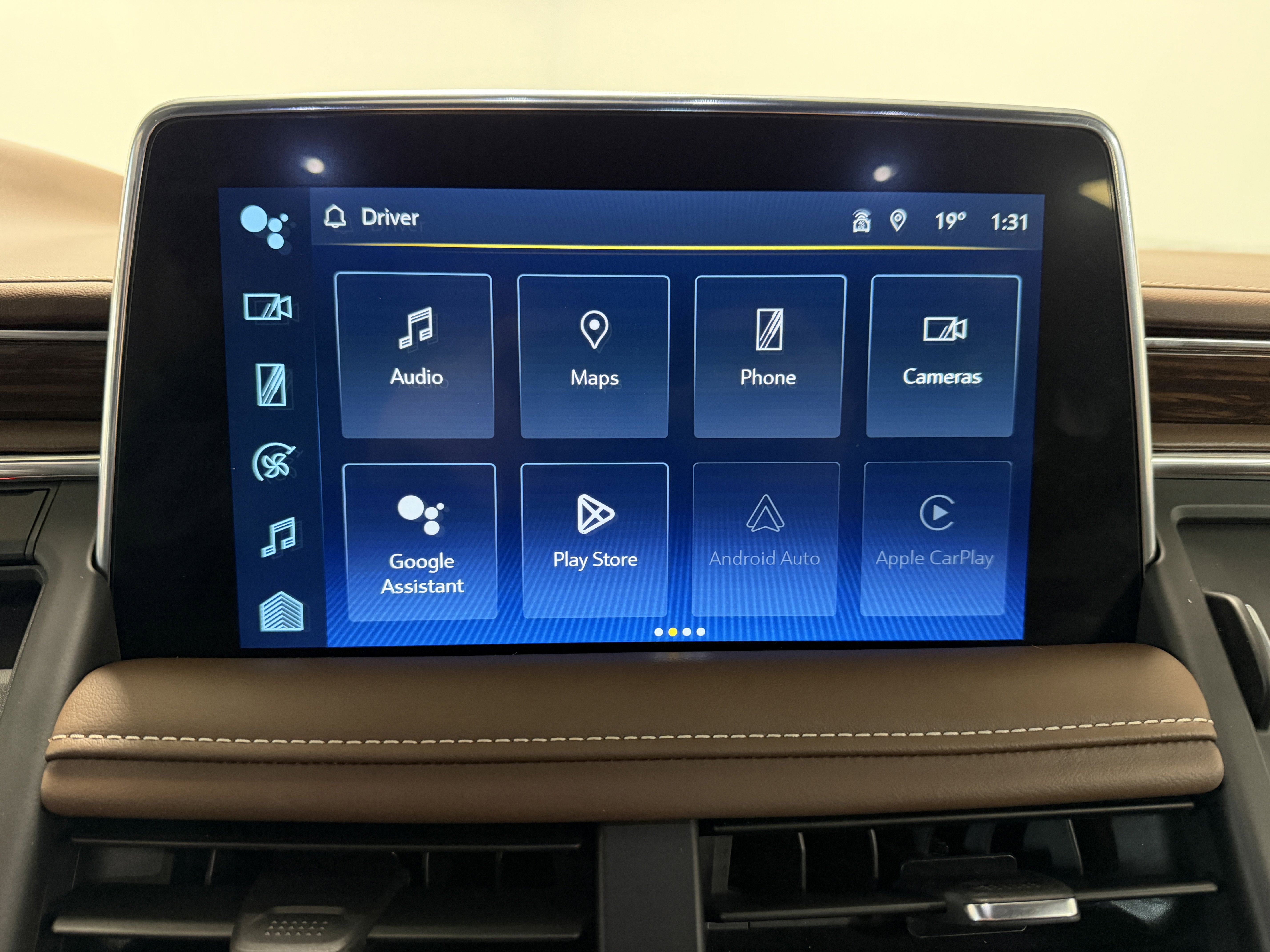 Used 2024 Chevrolet Tahoe High Country image 11