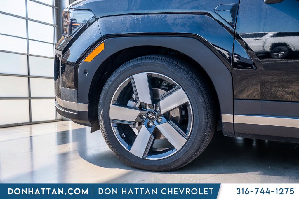 Used 2024 Hyundai Santa Fe Limited FWD image 41