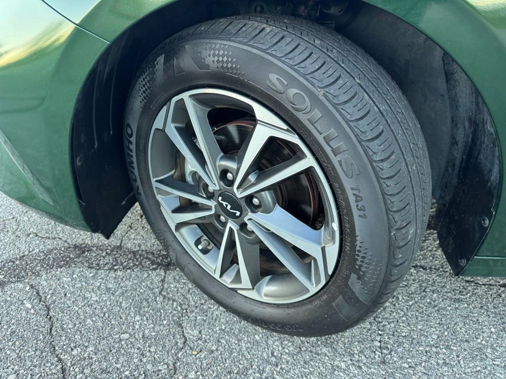 Used 2023 Kia Forte LXS w/ LXS Technology Package image 41