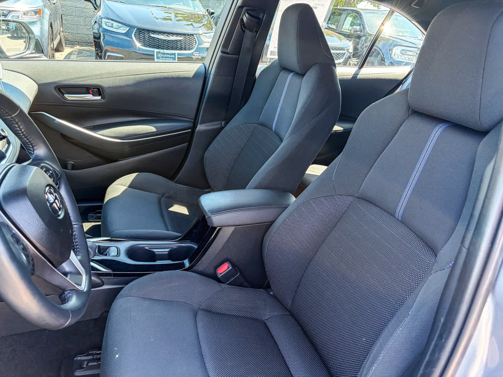 Used 2020 Toyota Corolla SE w/ Carpet Mat Package (TMS) FWD image 16