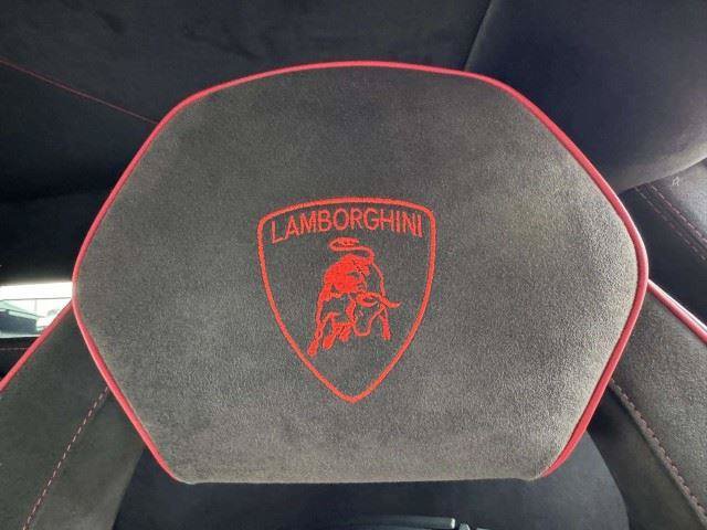 Used 2017 Lamborghini Aventador LP 750-4 Superveloce AWD/4WD image 40