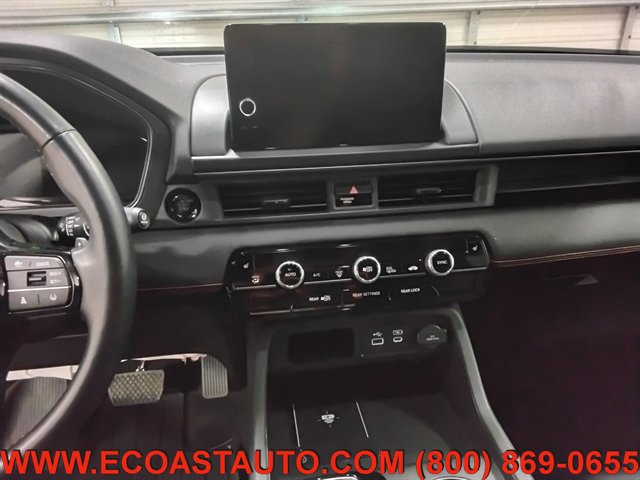 Used 2025 Honda Pilot TrailSport image 12