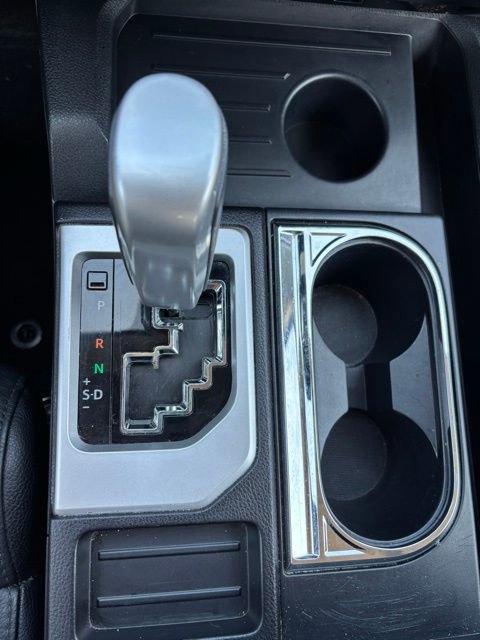 Used 2018 Toyota Tundra Limited w/ Limited Premium Package AWD/4WD image 12