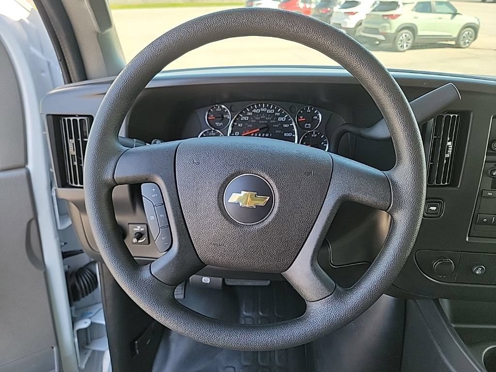 New 2026 Chevrolet Express 2500 w/ Driver Convenience Package RWD image 8