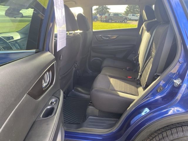 Used 2020 Nissan Rogue SV image 14