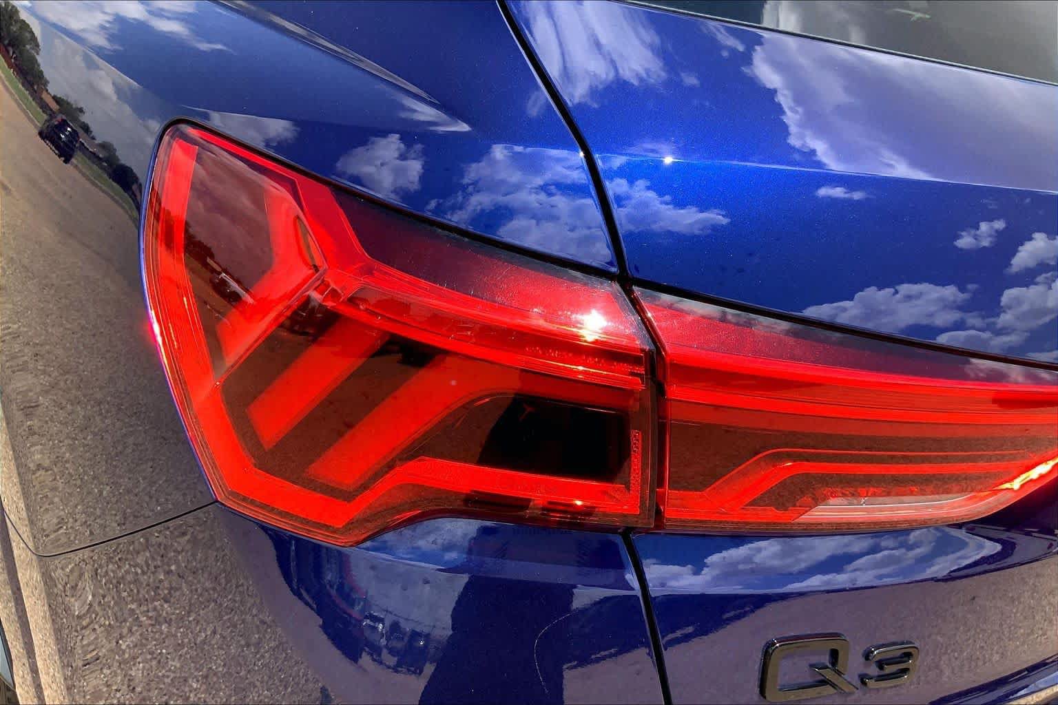 Used 2022 Audi Q3 2.0T Premium Plus AWD/4WD image 32