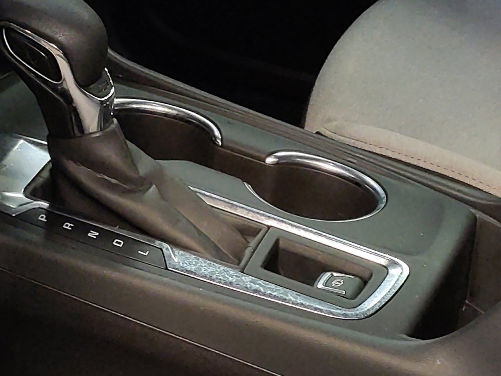 Used 2024 Chevrolet Equinox LS w/ LS Convenience Package image 26