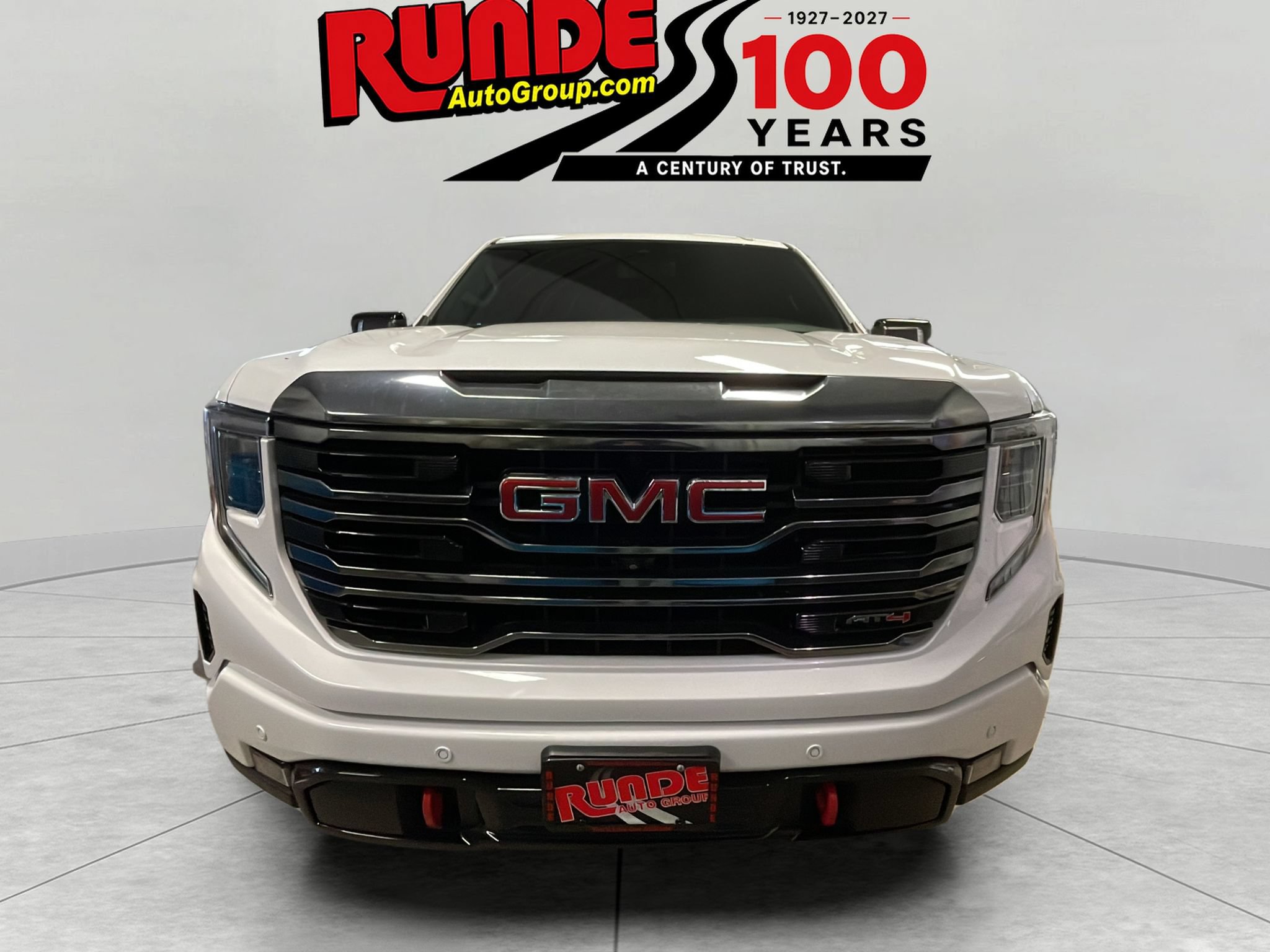 Used 2023 GMC Sierra 1500 AT4 w/ AT4 Preferred Package AWD/4WD image 9