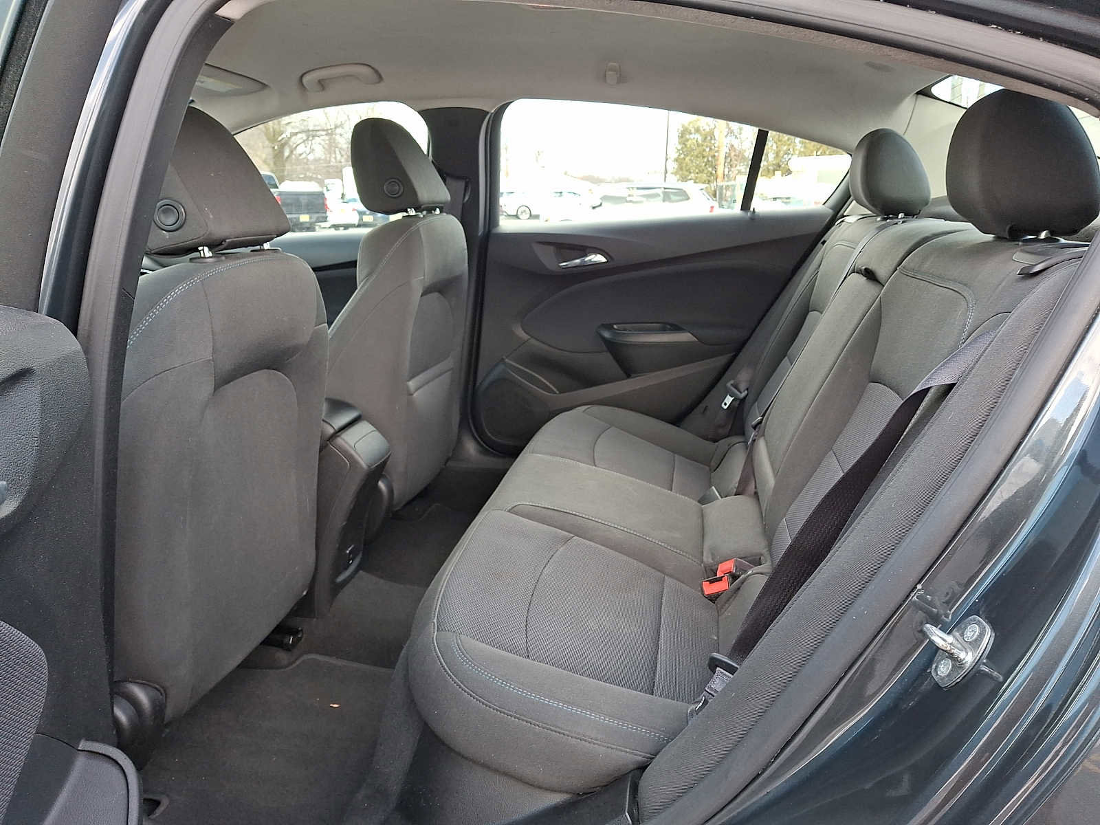 Used 2017 Chevrolet Cruze LT image 9