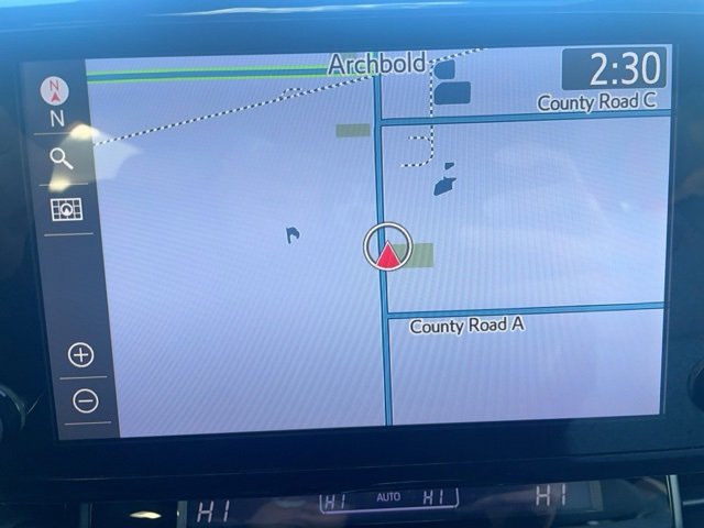 Used 2022 Toyota Sienna XSE image 28