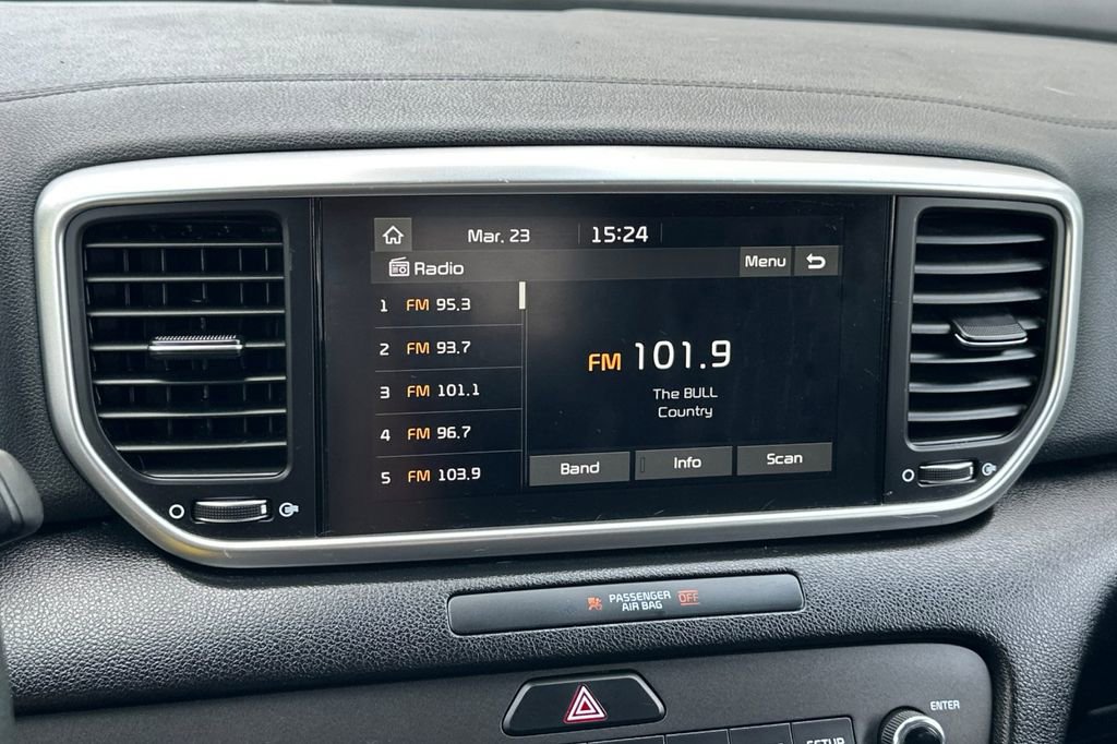 Used 2022 Kia Sportage LX image 19