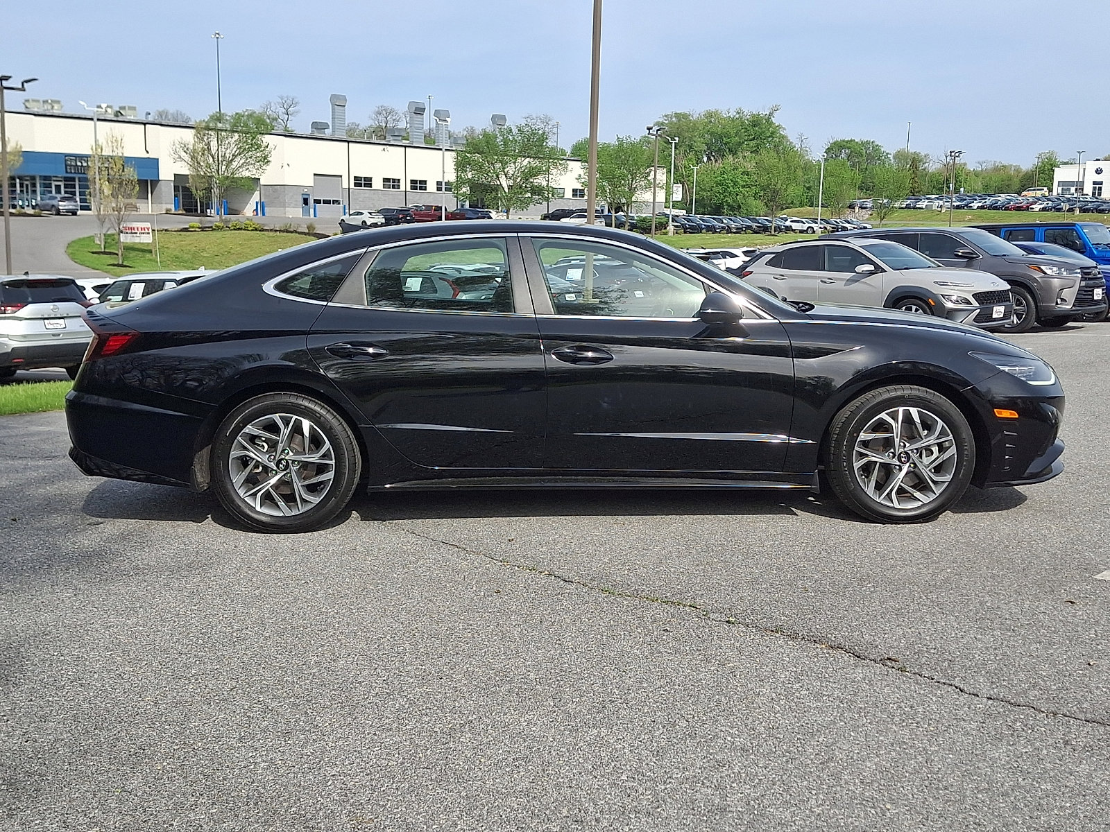 Used 2023 Hyundai Sonata SEL FWD image 7