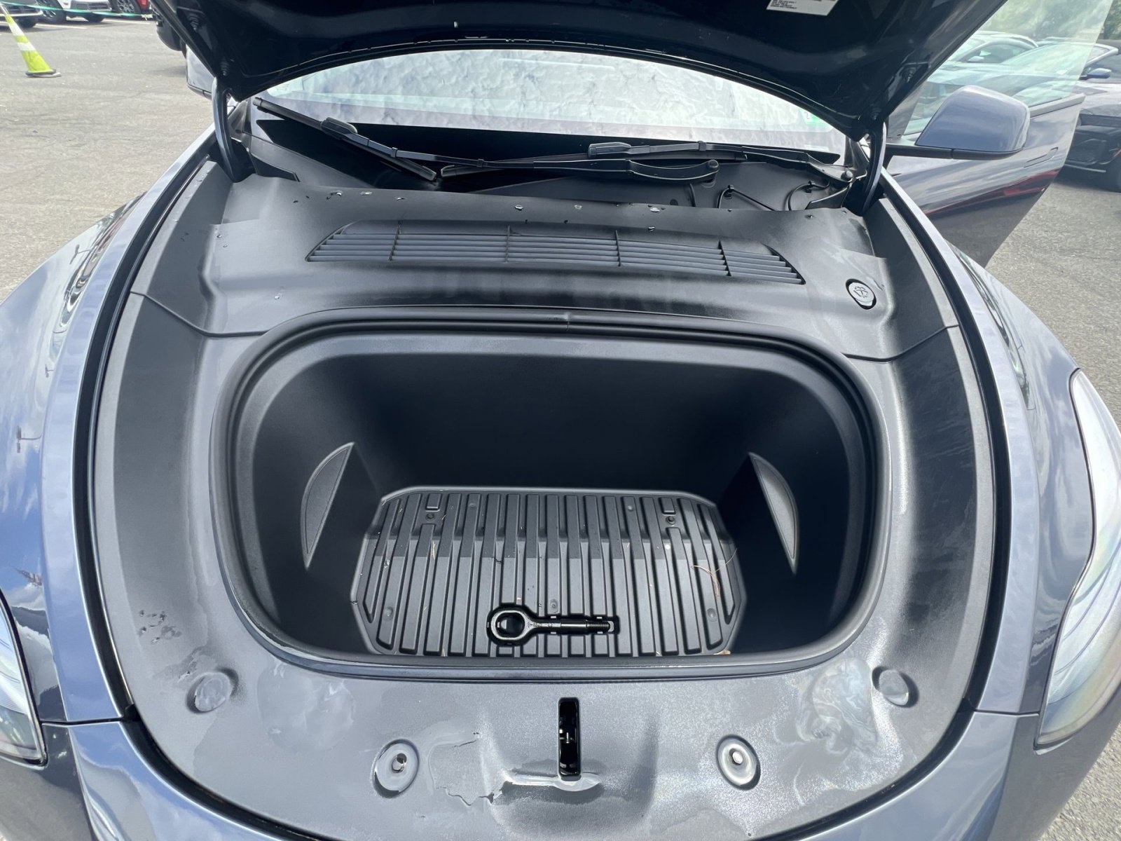 Used 2023 Tesla Model Y Long Range AWD/4WD image 36