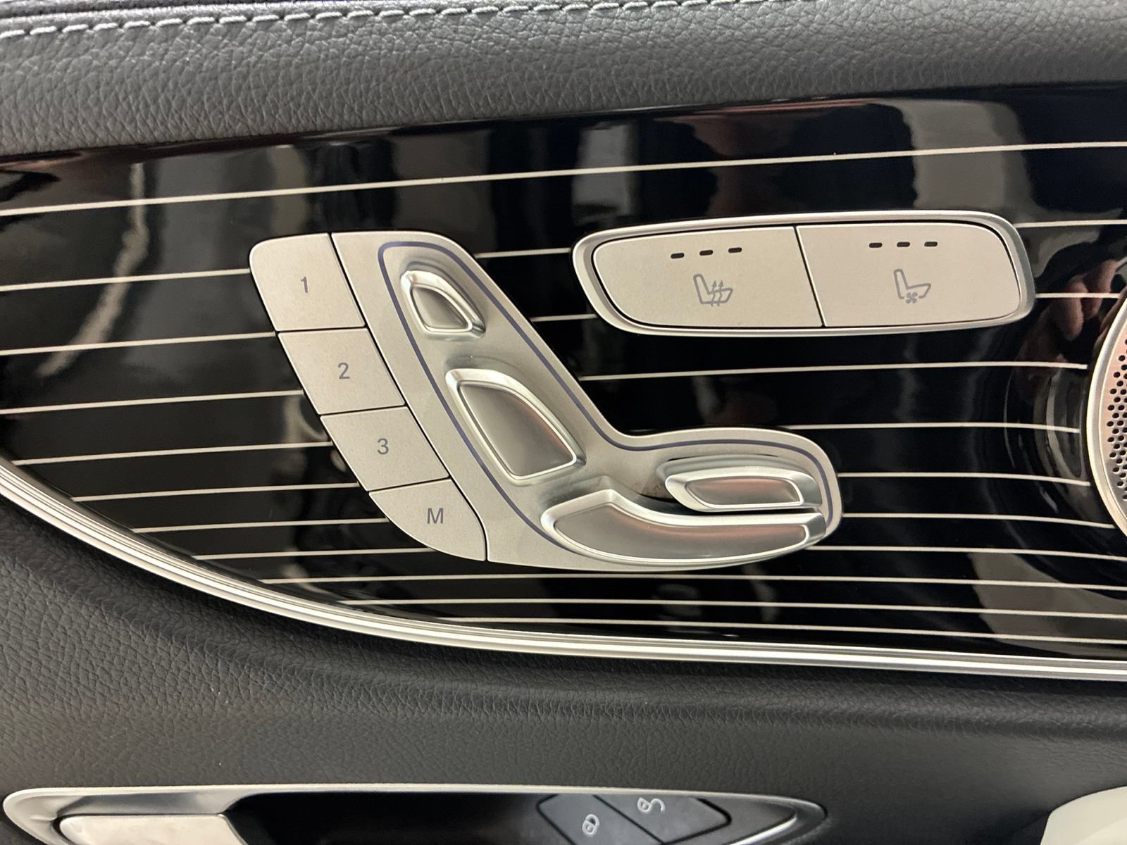 Used 2022 Mercedes-Benz E 450 4MATIC Coupe image 17