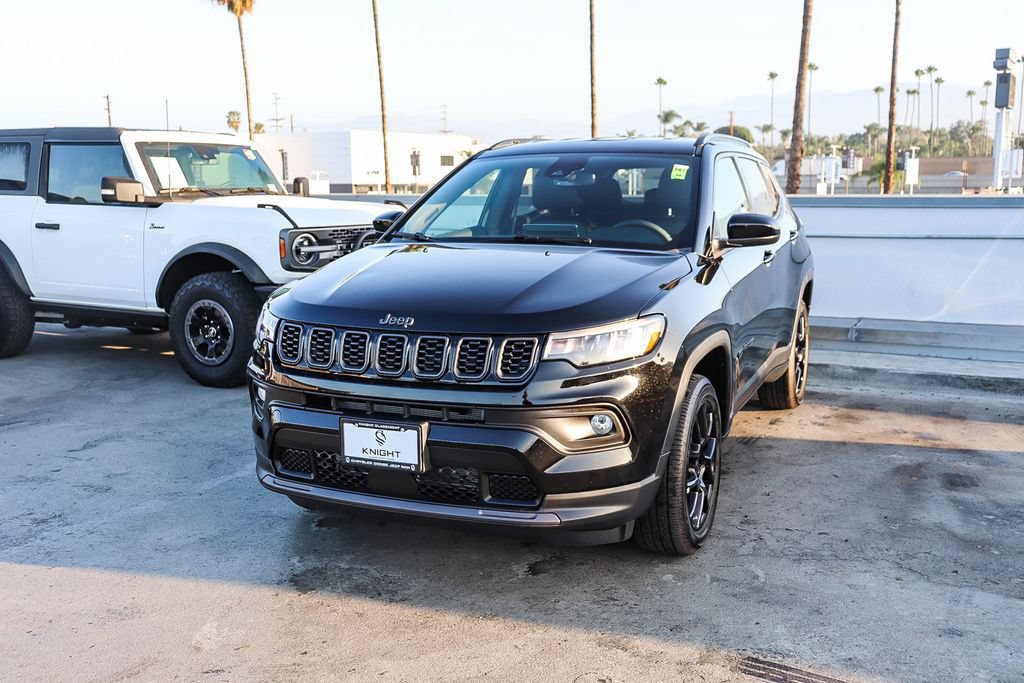 New 2026 Jeep Compass Latitude AWD/4WD image 4