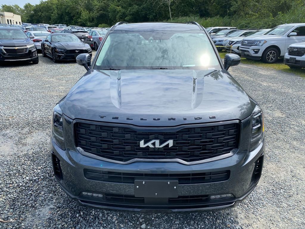 Used 2022 Kia Telluride SX w/ SX Prestige Package image 3