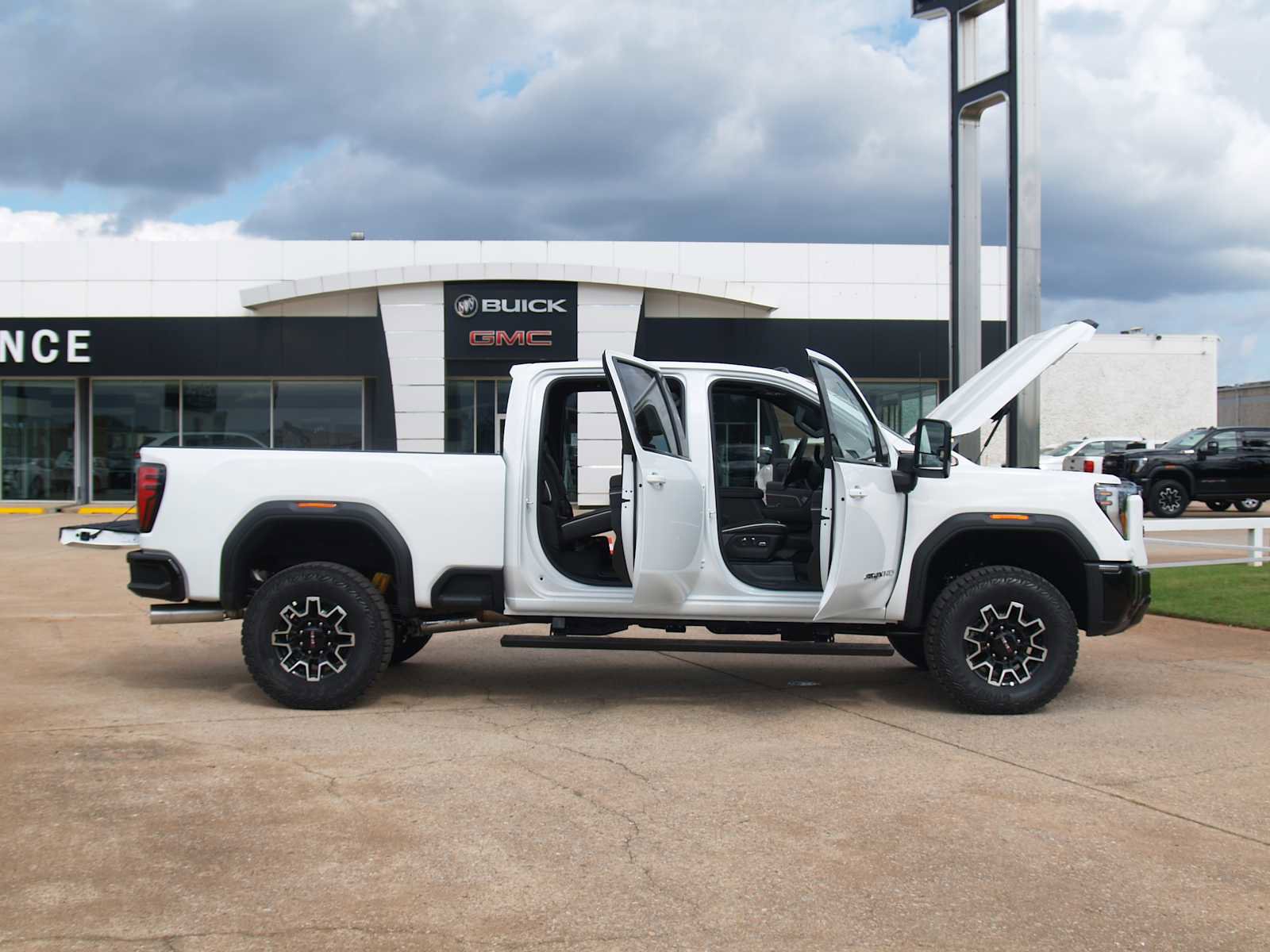 New 2026 GMC Sierra 2500 AT4X image 37
