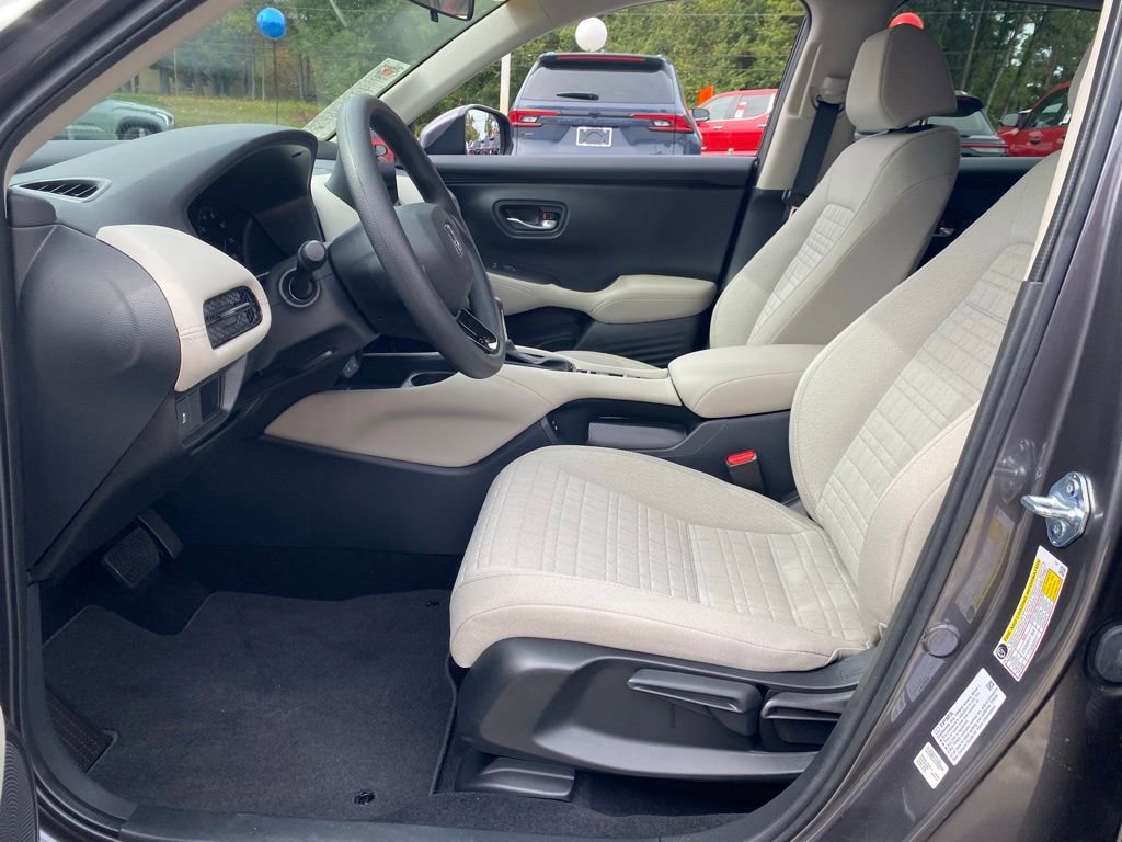 Used 2026 Honda HR-V LX image 6