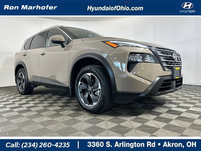 Used 2024 Nissan Rogue SV w/ SV Premium Package AWD/4WD image 1
