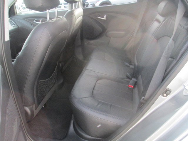 Used 2013 Hyundai Tucson Limited w/ Premium Pkg AWD/4WD image 11
