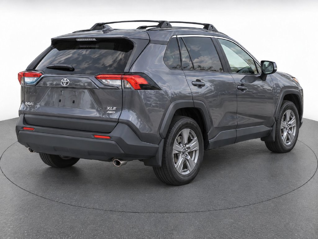 Used 2023 Toyota RAV4 XLE w/ Convenience Package AWD/4WD image 5
