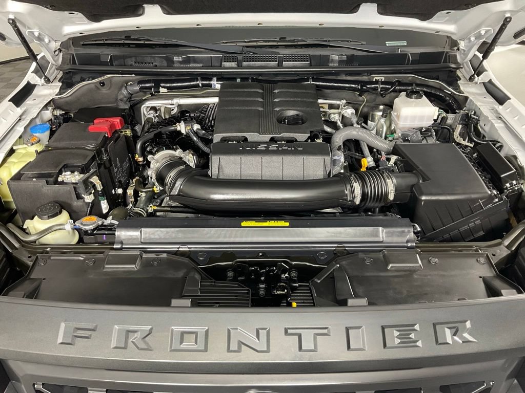 Used 2024 Nissan Frontier Pro-X RWD image 9