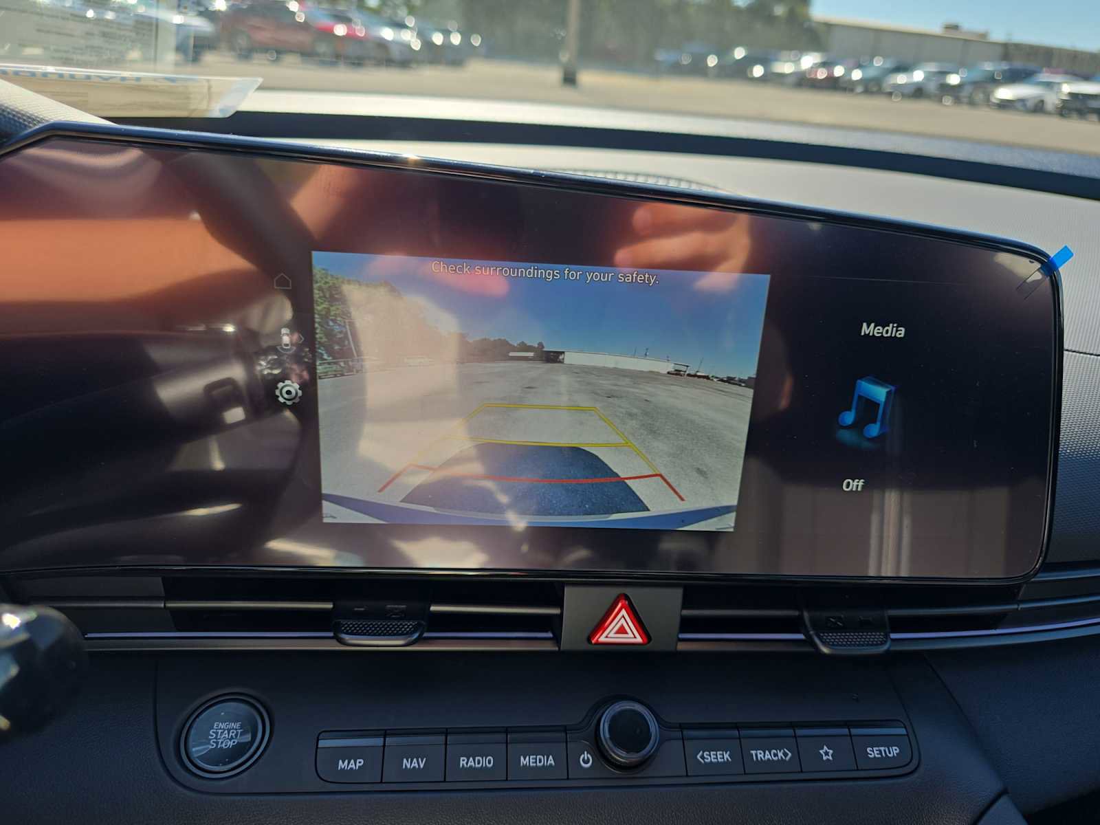 New 2025 Hyundai Elantra SEL image 12