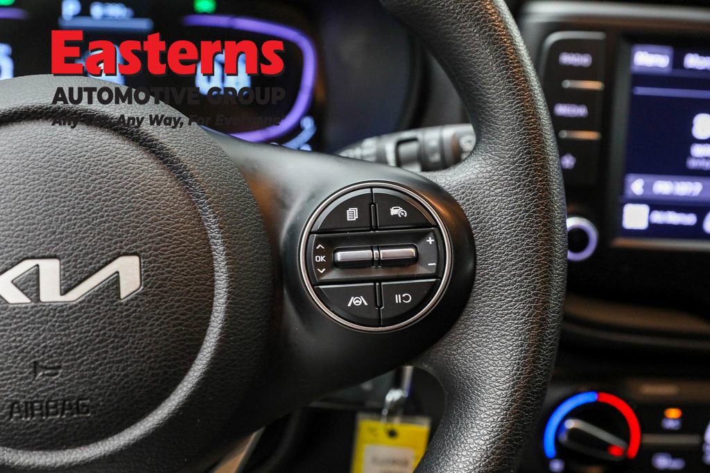 Used 2023 Kia Soul LX w/ Option Group 015 image 16