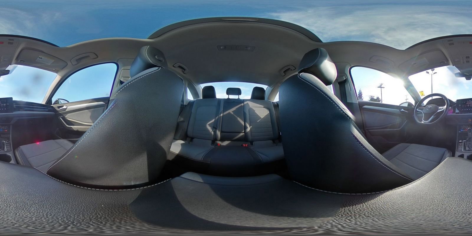 Used 2025 Volkswagen Jetta SE image 38