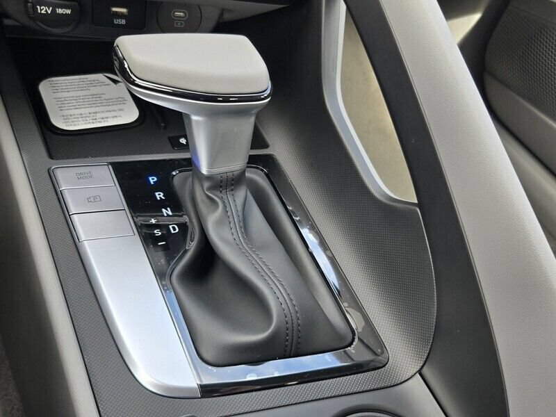 New 2026 Hyundai Elantra SEL Sport Premium FWD image 11
