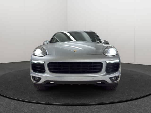 Used 2017 Porsche Cayenne S AWD/4WD image 2