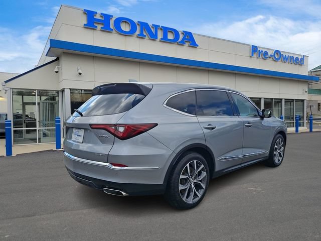 Used 2023 Acura MDX w/ Technology Package AWD/4WD image 4