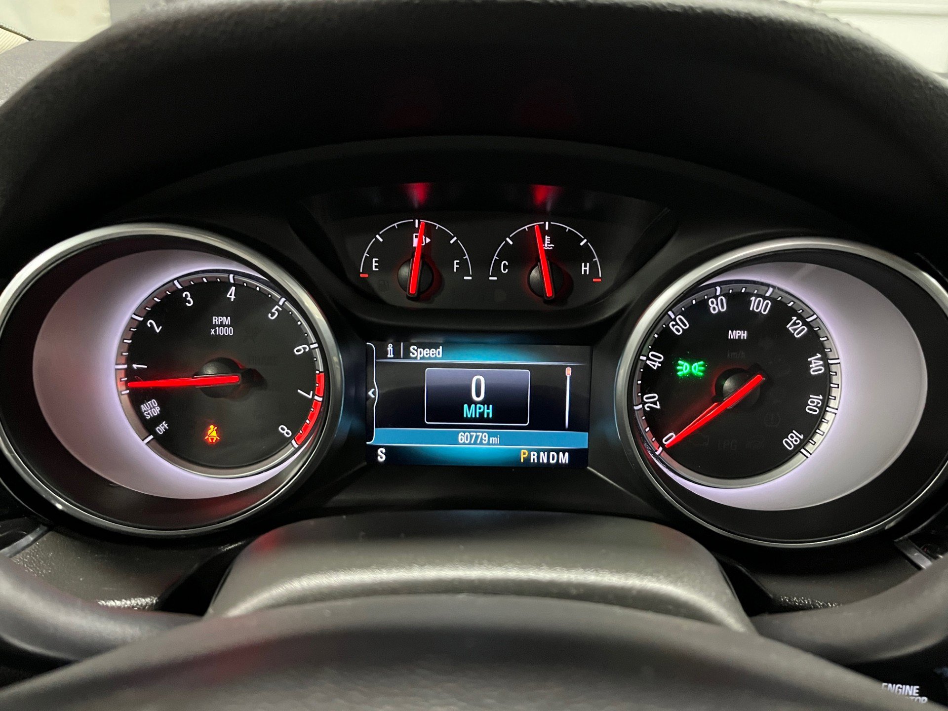 Used 2018 Buick Regal Essence image 12