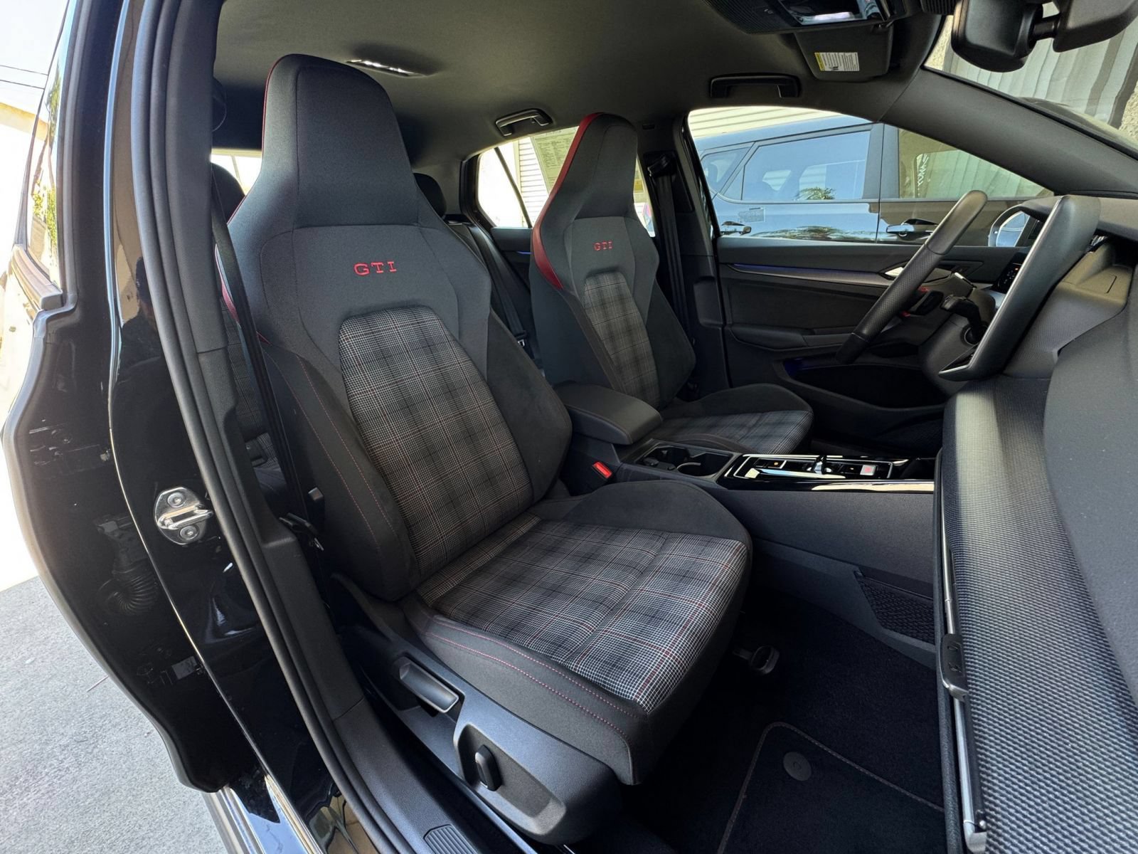 Used 2026 Volkswagen Golf S FWD image 37