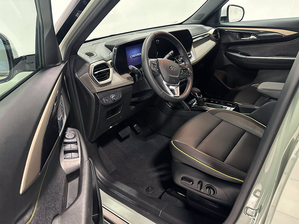 Used 2025 Chevrolet TrailBlazer ACTIV w/ Convenience Package AWD/4WD image 20