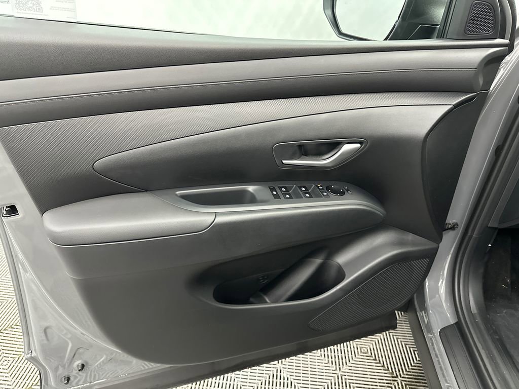 Certified 2025 Hyundai Tucson SEL image 11