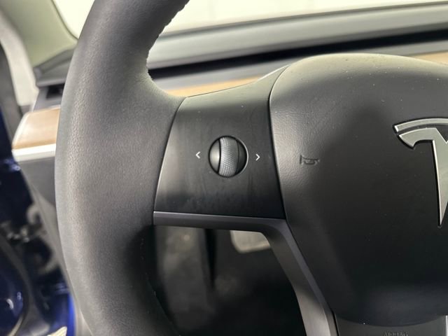 Used 2023 Tesla Model 3 Standard Range image 15