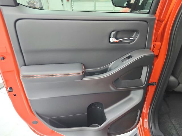 Used 2025 Nissan Frontier Pro-X image 32