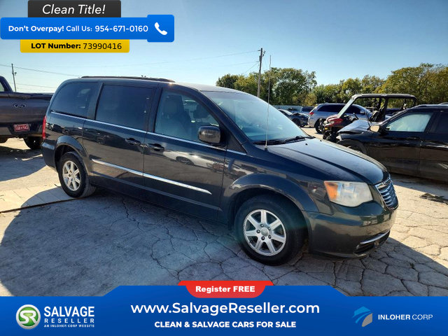 Used 2012 Chrysler Town & Country Touring w/ Entertainment Group #1 FWD image 5