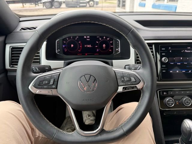 Used 2022 Volkswagen Atlas Cross Sport SE FWD image 21