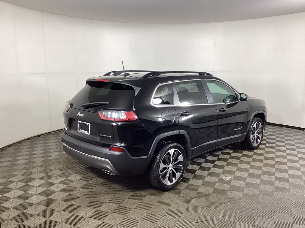 Used 2022 Jeep Cherokee Limited w/ Elite Package AWD/4WD image 2