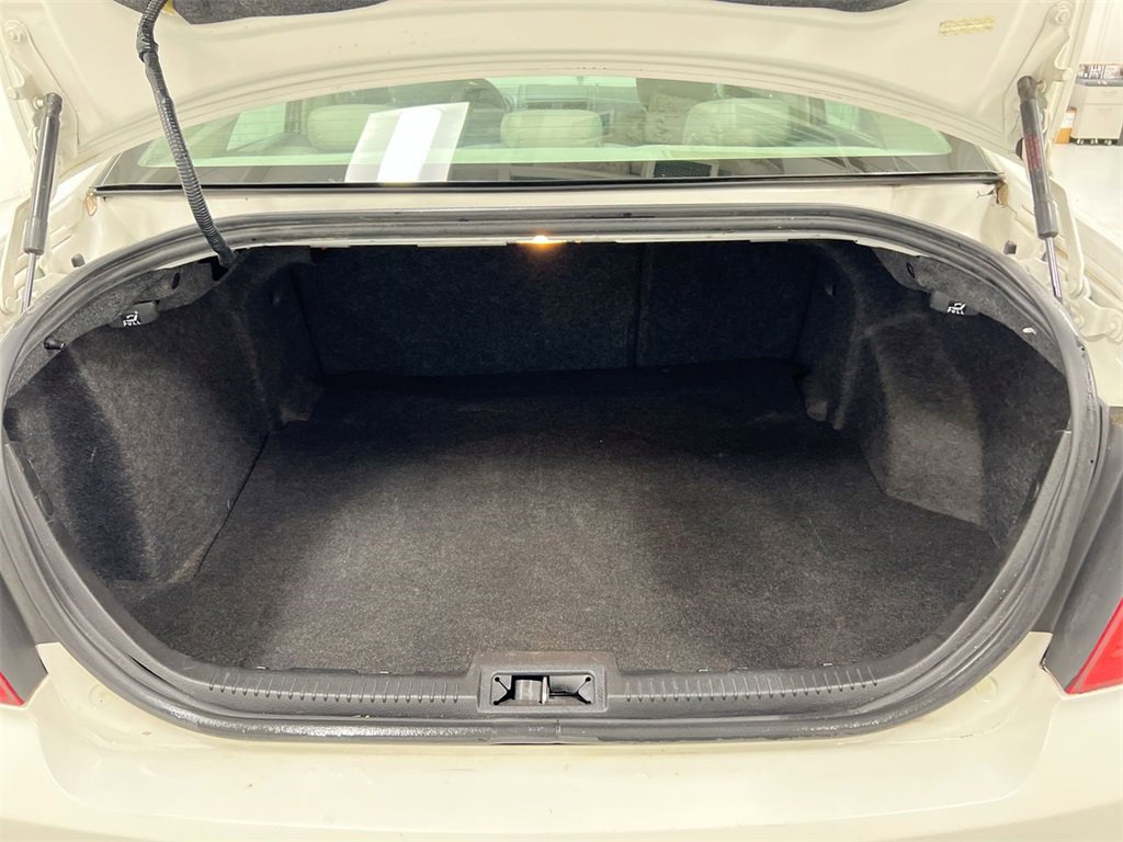 Used 2010 Ford Fusion SE image 22