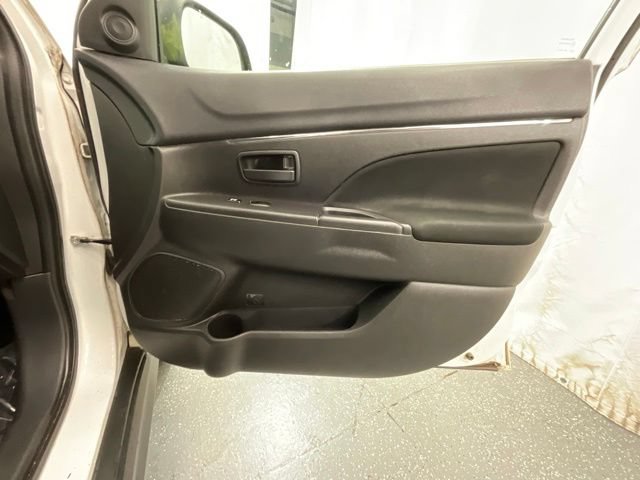 Used 2015 Mitsubishi Outlander Sport ES AWD/4WD image 21