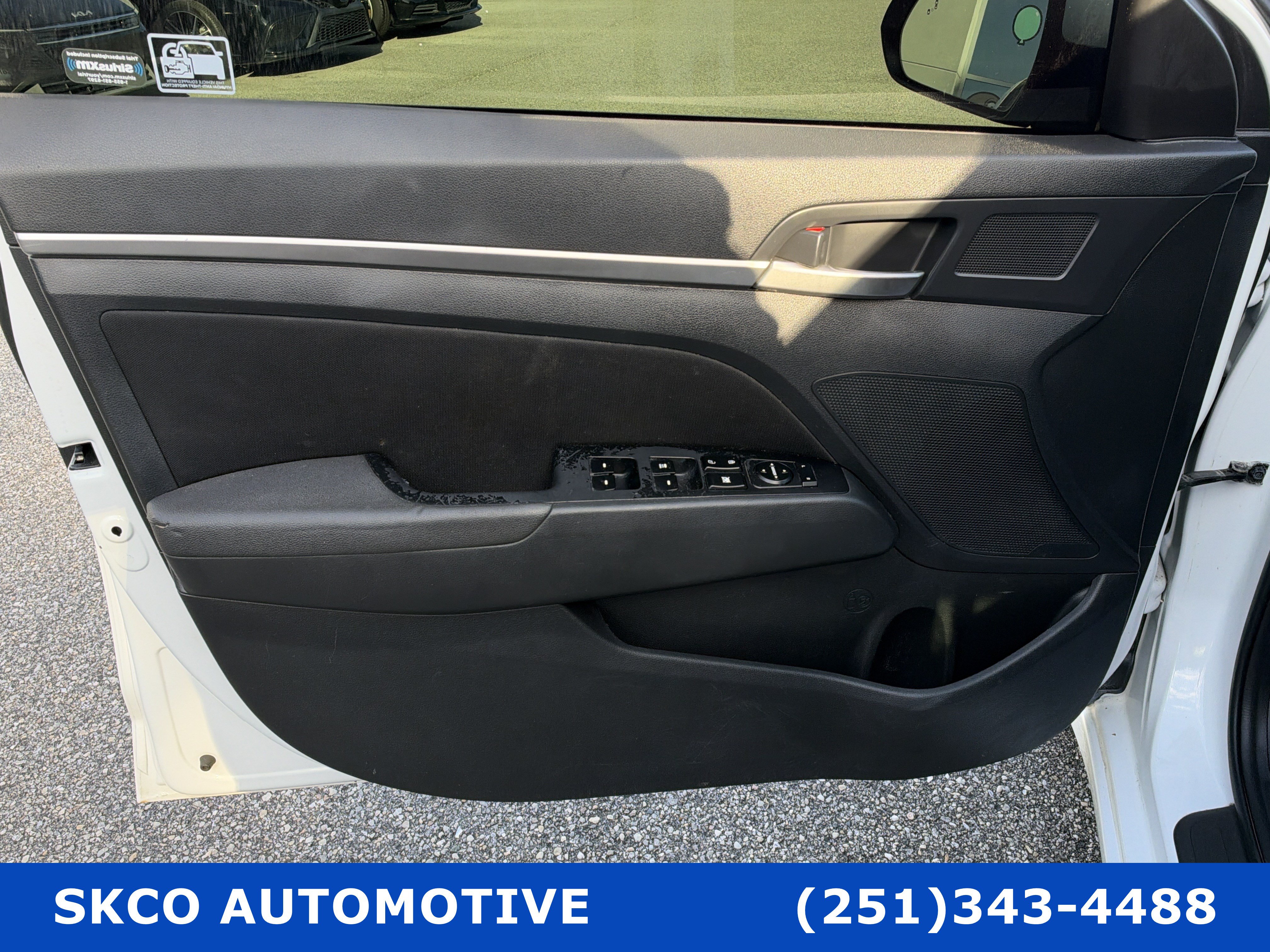 Used 2020 Hyundai Elantra SEL w/ Cargo Package (C1) FWD image 12