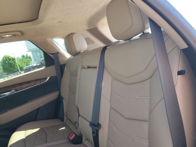 Certified 2022 Cadillac XT5 Sportv w/ Platinum Package AWD/4WD image 29
